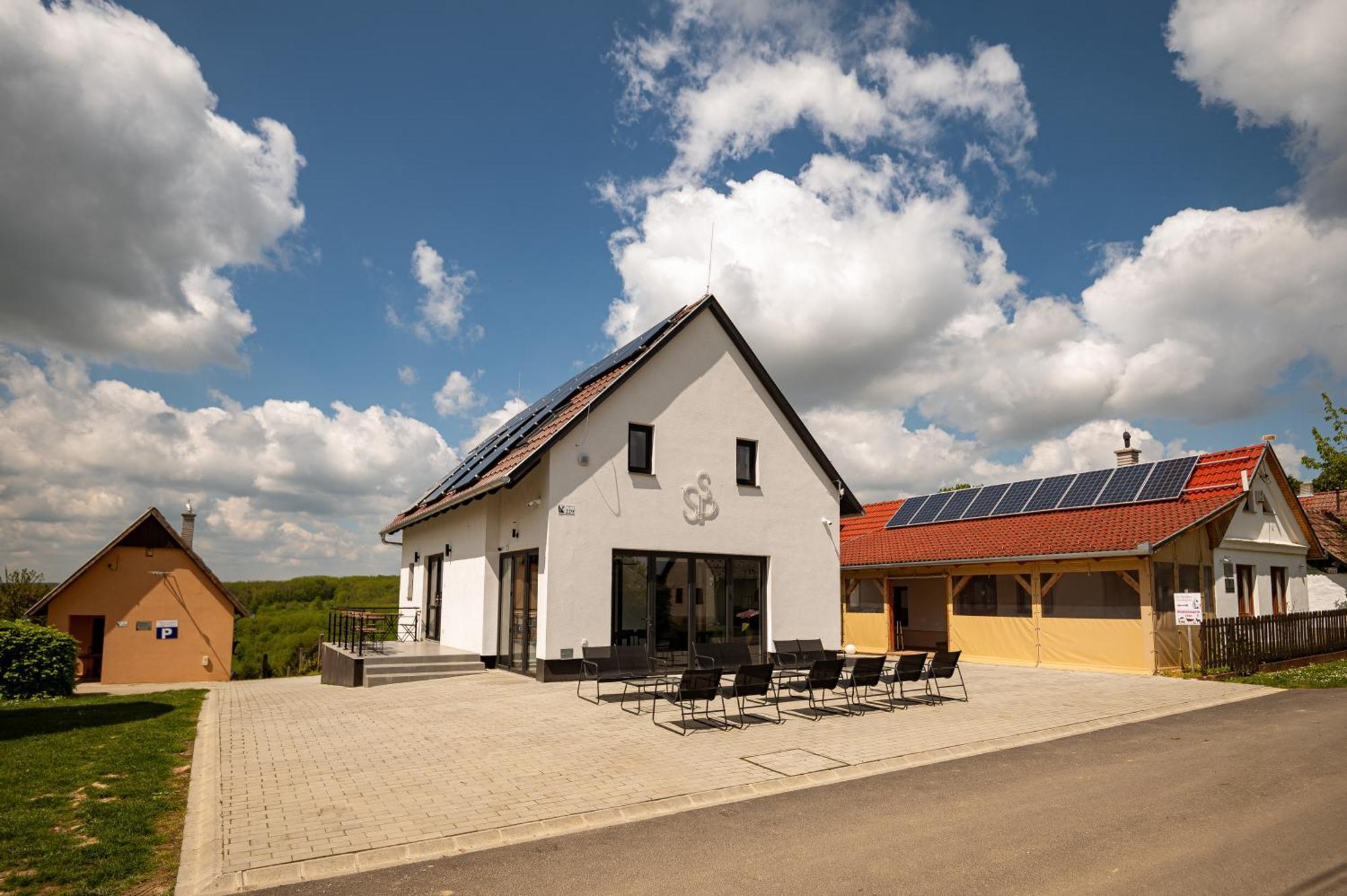 Foerhenc Wine House & Guesthouses I-Ii-Iii Nagykanizsa Exterior foto
